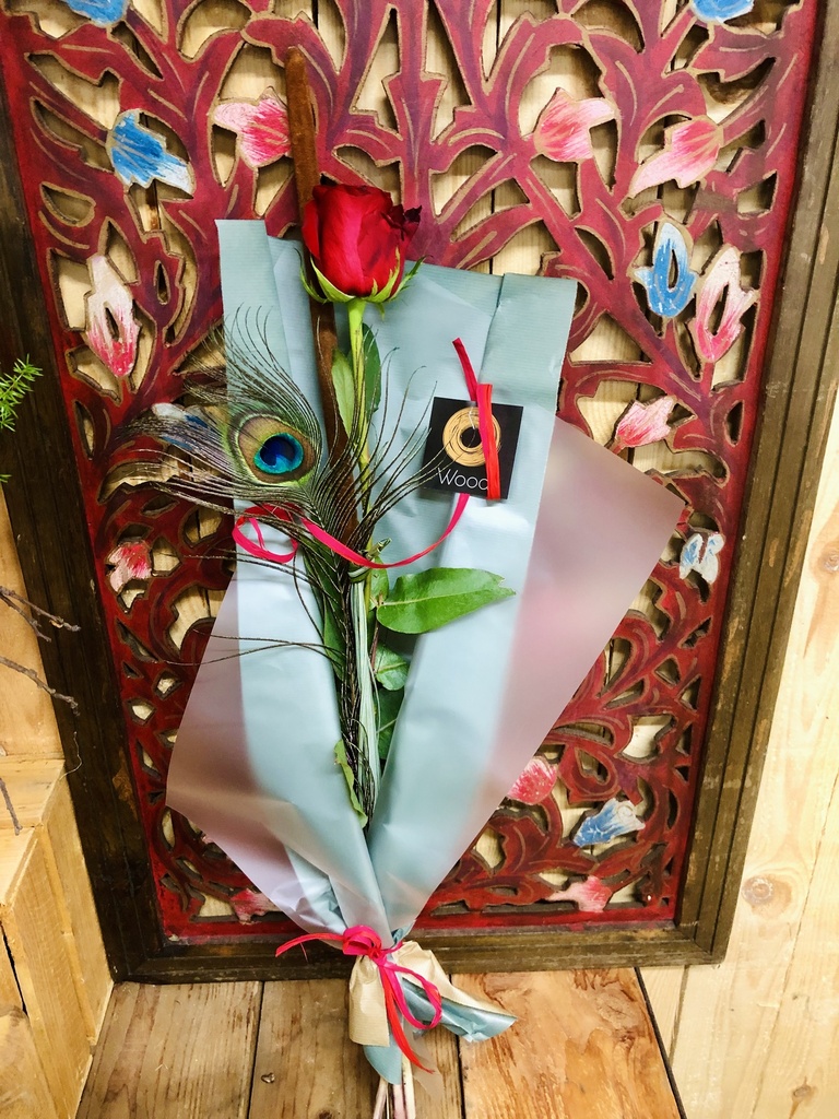 .Rose rouge individuelle